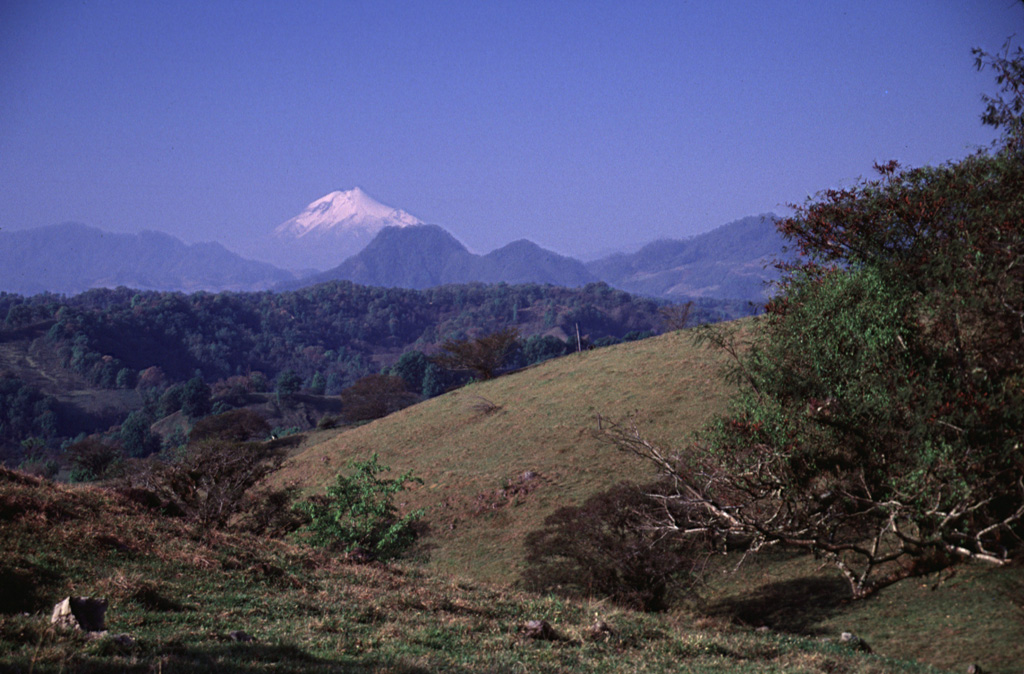 Volcano photo slideshow