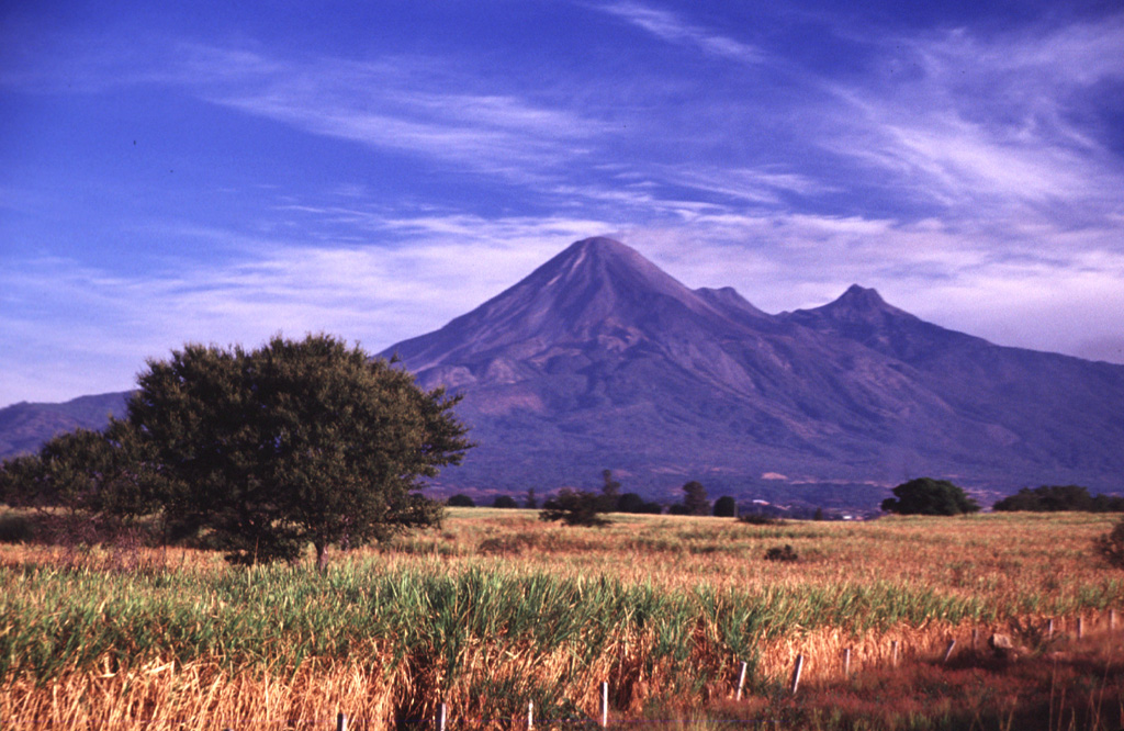 Volcano photo slideshow