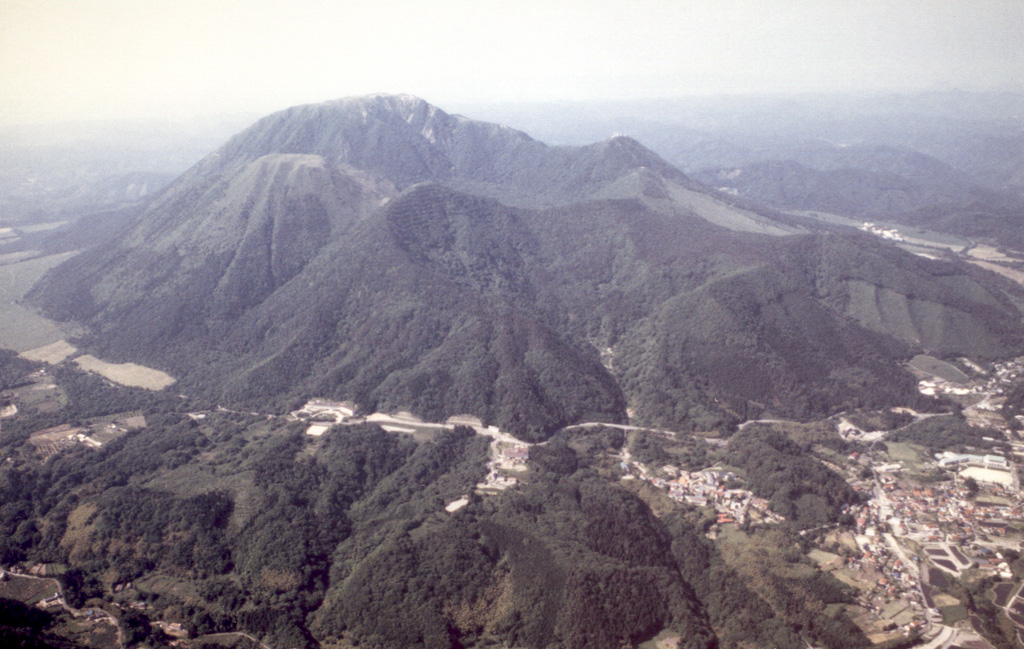 фотография вулкана Санбесан