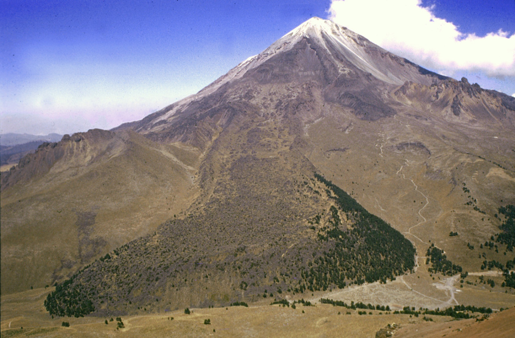 The lava flow descended the SW flank of Pico de Orizaba is about 110 m thick and up to 1.3 km wide at its terminus 5.5 km from the summit, and.  has at least eight individual flow lobes. A portion of the flow that was diverted by topography to the west can be seen half-way up the flank. The smaller peak on the lower SW flank to the left of the lava flow is Cerro Colorado, a less than 90,000-year-old lava dome. Photo by Gerardo Carrasco-Núñez, 2002 (Universidad Nacional Autónoma de México).