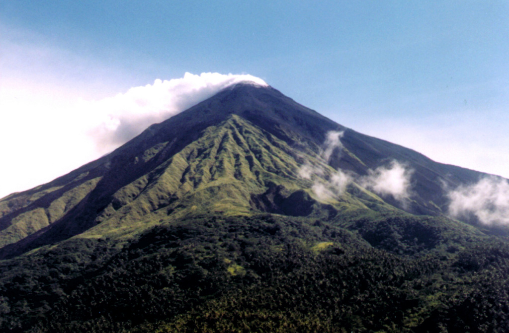 Volcano photo slideshow