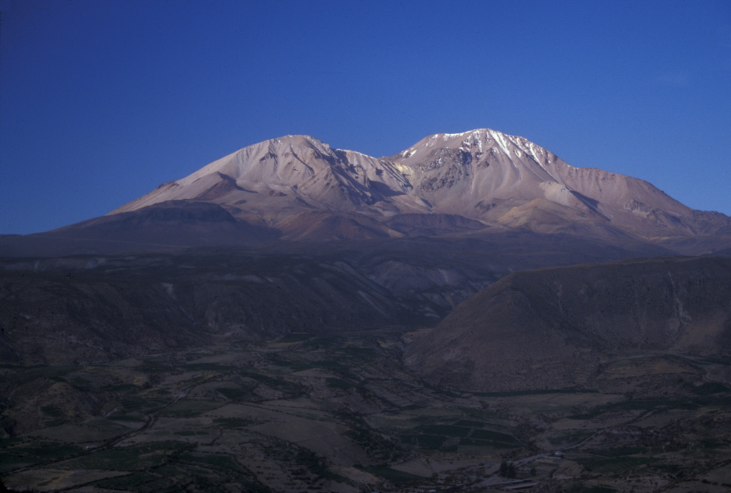 Volcano photo slideshow