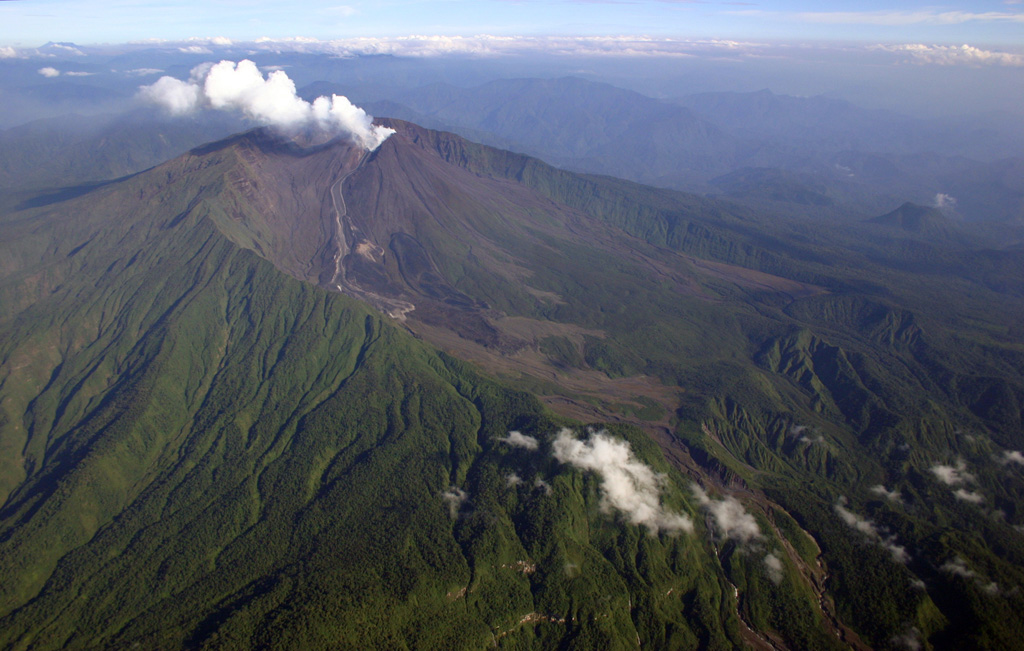 Volcano photo slideshow