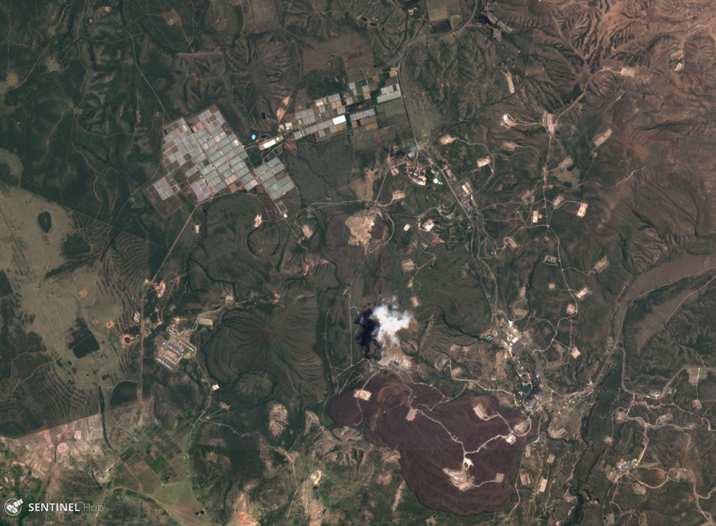 The Olkaria volcanic field contains over 80 eruption centers, some of which are visible south of Lake Naivasha in this 16 September 2019 Sentinel-2 Satellite image (N at the top). Recent activity formed the red-brown Ololbutot lava flow at the bottom of the image, which is approximately 3.5 km in the E-W direction. Satellite image courtesy of Copernicus Sentinel Data, 2019.