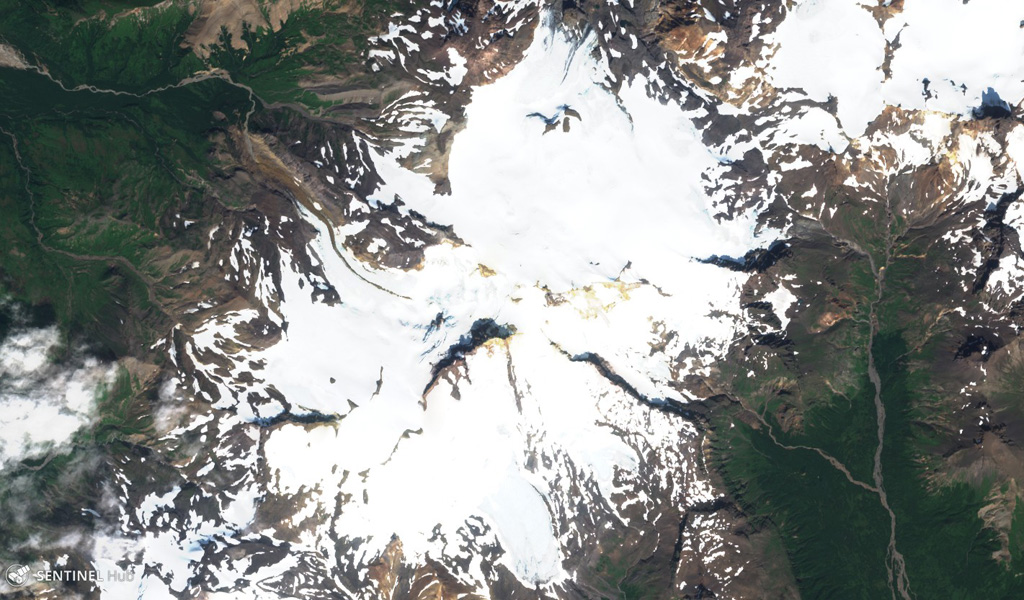 Stepovak Bay 4 is part of the Stepovak Bay Group on the western Alaska Peninsula. The group is located along a NE-trending ridge, seen here in this 17 August 2019 Sentinel-2 satellite image (N is at the top), which is approximately 14 km across. Several of the volcanoes have produced debris flows and lava flows in the Holocene. Satellite image courtesy of Copernicus Sentinel Data, 2019.