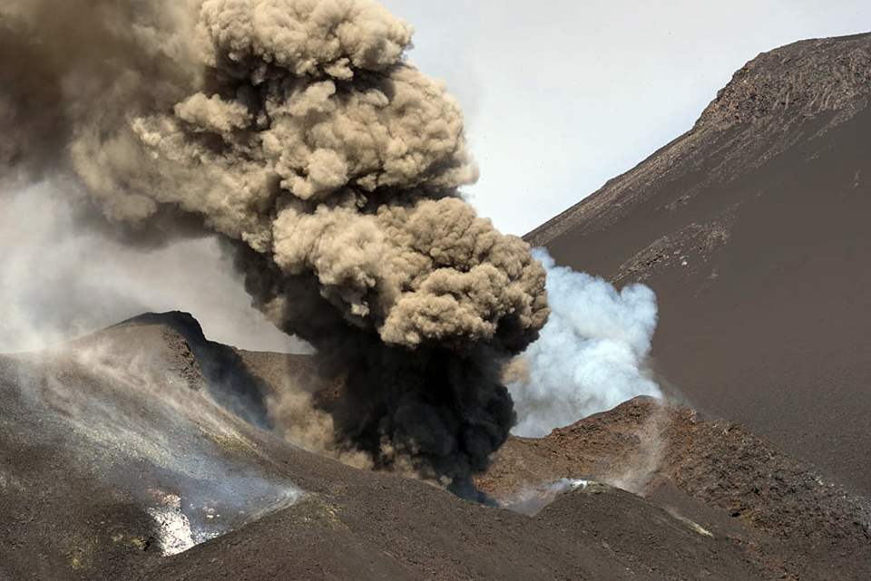 Location of Fogo volcano, identified as Agua de Pau volcano (Moore